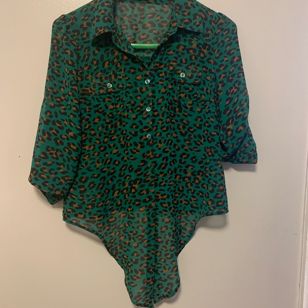 Leopard button down - Picture 2 of 5